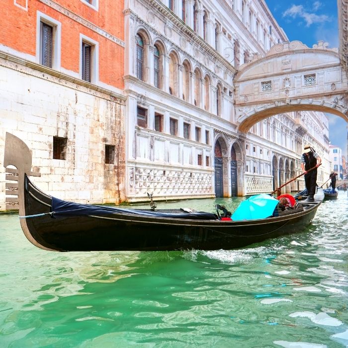 tour in gondola venezia